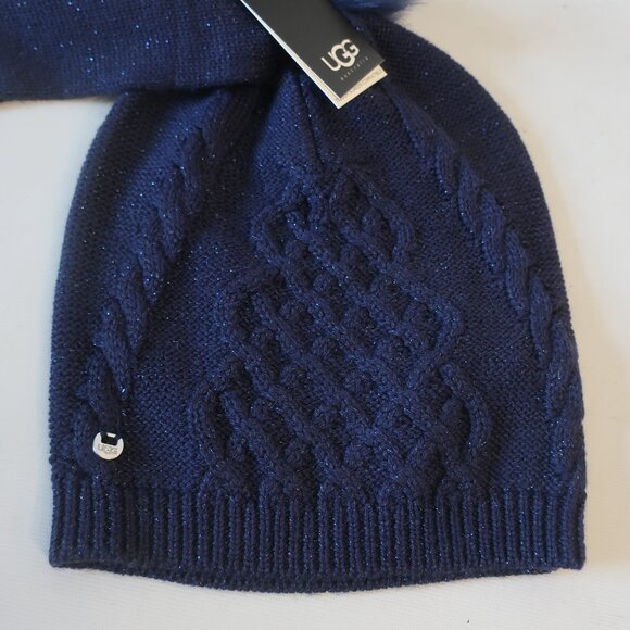 NWT Womens Ugg Blue Metallic Peacot Wool Blend Hat and Glove Blime Gift Set OS - Picture 2 of 8